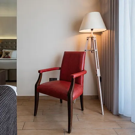 Ax The Victoria Sliema