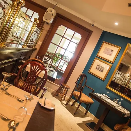 Ax The Victoria Hotel 4*