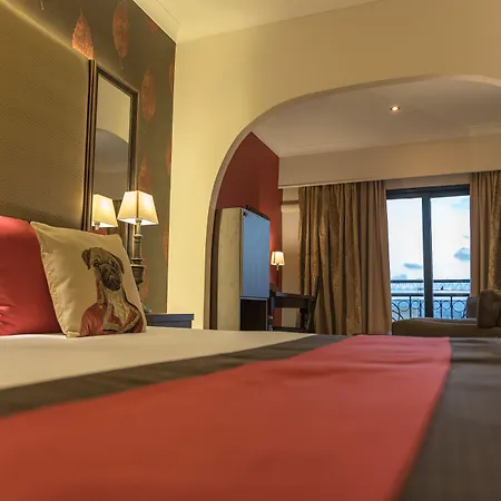 מלון Ax The Victoria