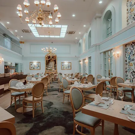 Ax The Victoria Hotel 4*