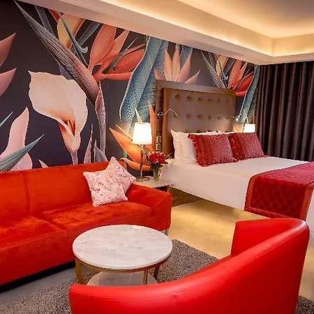 Ax The Victoria Hotel 4*