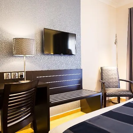 Ax The Victoria 4*