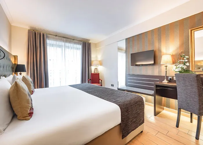 Ax The Victoria Hotel