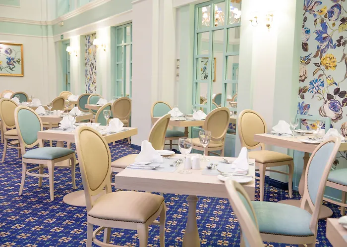 Ax The Victoria فندق