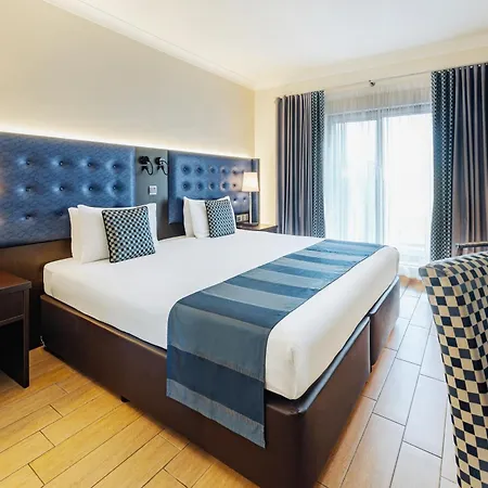 Ax The Victoria Hotel 4*