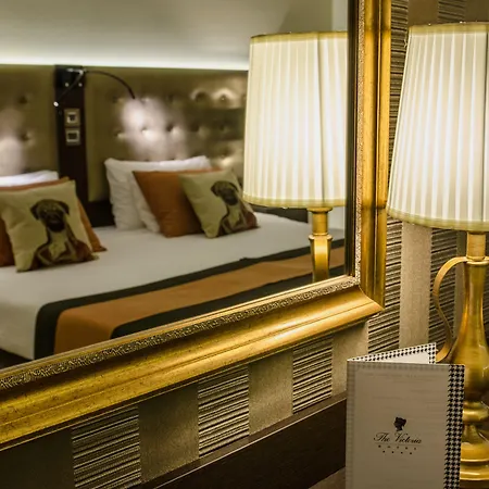 Ax The Victoria Hotel